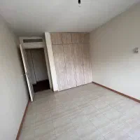 ۸۱متریک خوابه با پارکینگ‌انباری