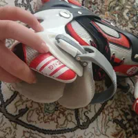 فروش اسکیت نو سایز ۳۵ تا دو سایز هم بزرگتر میشه