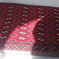 پشتی  زرشکی