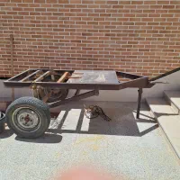 گاری یدک کش