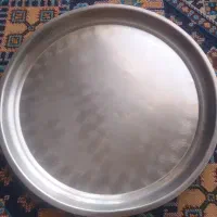 یک‌عدد سینی استیل نو سالم بفروش میرسد