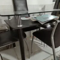 میز نهار خوری بدون صندلی