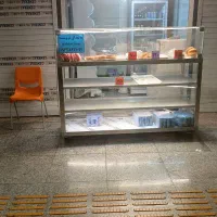 فروشنده نان و شیرینی خانم