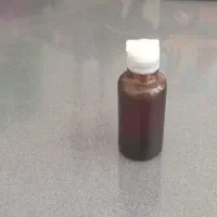 روشن کننده قوی دور چشم