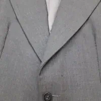 چند دست کت و شلوار مردانه