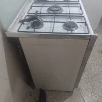 گاز پنج شعله فر دار همه چی سالم