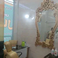 آینه و کنسول آرایشگاه