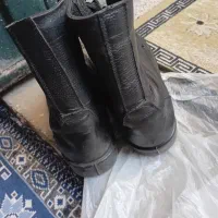 یک جفت پوتین سربازی شماره 41 در حد صفر