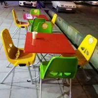 میز و صندلی غذاخوری پلاستیکی پایه فلز دلارام