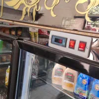 یخچال مغازه کم‌کار سالم در حد نو مدرن