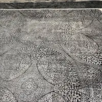 یک عدد فرش ۱۲ متری