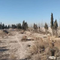 ۸۳۳۰ متر بر اتوبان ساوه/مجوز گلخونه وسهمیه کشاورزی