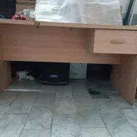 میز‌تحریروکار