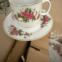 فنجان نعلبکی گلسرخی