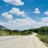 چند-قطعه-زمین-300-متری-برای-کلبه-سوئیسی-چوبک-اقساط