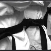 کلاس آموزش کاراته کیوکشین برای تماس بگیرد