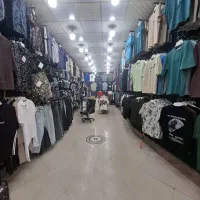فروشنده پوشاک باتجربه
