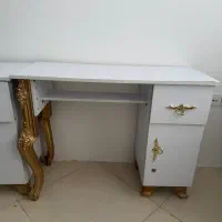 میز ناخن فروشی