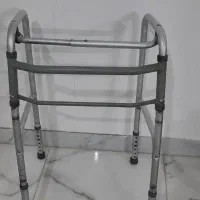 واکر چرخ دار مقاوم