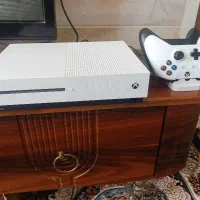 xbox one s|کنسول، بازی ویدئویی و آنلاین|میبد, |دیوار