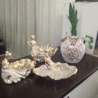 ۴تیکه تزییناتی کاملا سالم..۵میلیون
