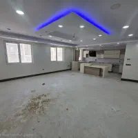 ۱۲۱ متر جنوبی با نور گیر عالی /دانش