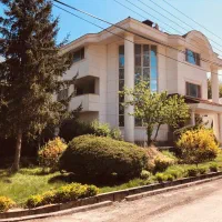 ویلا فروشی استخر دار در کلاردشت با سند شش دانگ