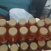 عسل طبیعی بدون ذره ای شکر.
