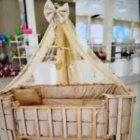 تخت کنارمادر