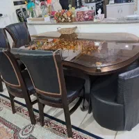 میز نهار خوری ۸نفره کاملا نو و تمیز