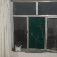 دو عدد پنجره بازاری