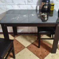 میز ناهار خوری ۴ نفره + ۲ صندلی