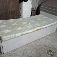 تخت یک نفره
