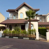فروش ویلای سنددار زیر قیمت شهرک و منطقه