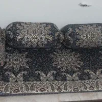 یک عدد شاه نشین دوبالشتگ گرددوبالشتک سه گوش