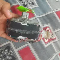 چراق  قوه‌  شارژی  و پنکه جدا دار همراه خود
