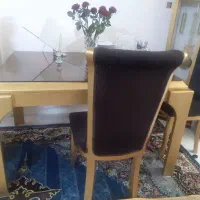 میز ناهارخوری ۶ نفره و وسایل آشپزخونه