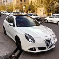 آلفارومئو جولیتا
