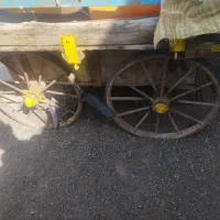 گاری چهار چرخ
