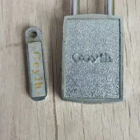 قفل با کلید مغناطیسی قدیمی