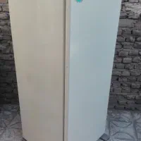 فریزر تک پارس سالم و تمیز در حد نو بیصدا منجمد