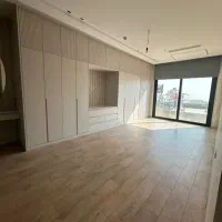 ۱۰۰ متر نوساز لابی دار / رو به آفتاب/ بی‌بدیل