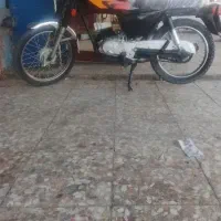سوزکی100
