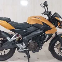 پالس NS200 مدل 95، سالم و پلمپ