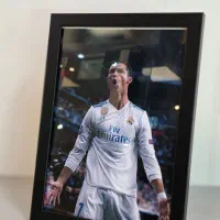 قاب‌عکس دکوراتیو شیک از ایستگاه شاپ