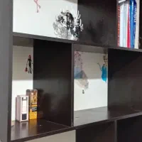 میز تحریر و کتابخانه