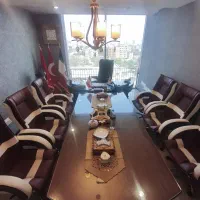میز مدیریت و کنفرانس فوق‌العاده شیک،فاخر و کار خاص