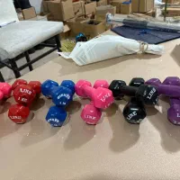 دمبل در رنگهای مداد رنگی