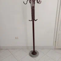 جالباسی ایستاده
