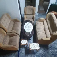 فروش دو مبل و یک فرش ۹متری
